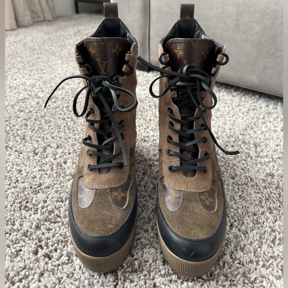 Laureate Platform Desert Boot - Picture 2 of 6